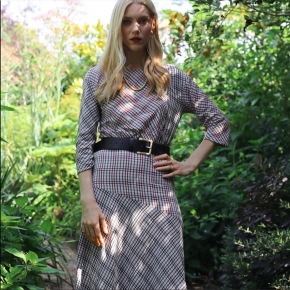 Zara Dresses & Skirts - PLAID MIDI DRESS